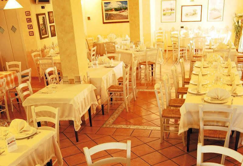 Hotel Di Nardo Petacciato Buitenkant foto