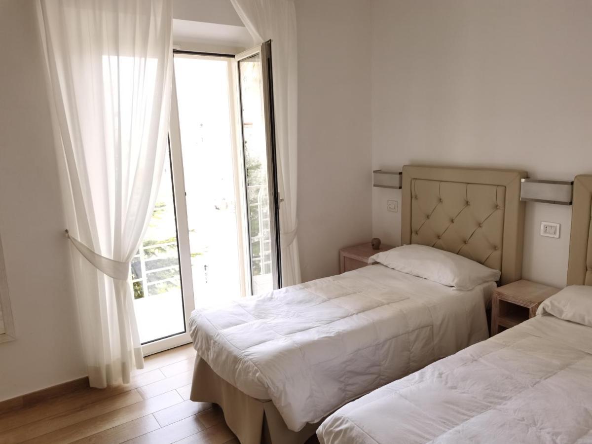 Hotel Di Nardo Petacciato Buitenkant foto